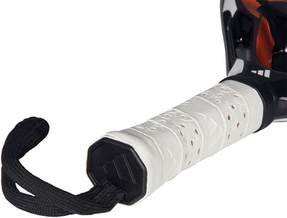 Close-up of the adidas Cross It Team Ctrl 2026 Padel Racket handle with a white grip and black wrist strap. The geometric pattern enhances this fibreglass racket’s modern design.