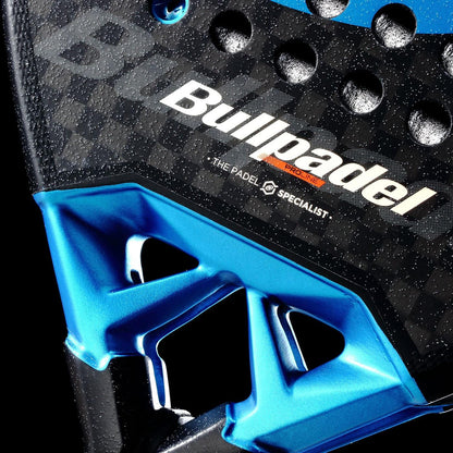 Close-up of the Bullpadel Vertex 05 Hybrid 2026 padel racket, showing its hybrid shape, textured black finish, blue metallic accents, and white "Bullpadel THE PADEL SPECIALIST" branding.